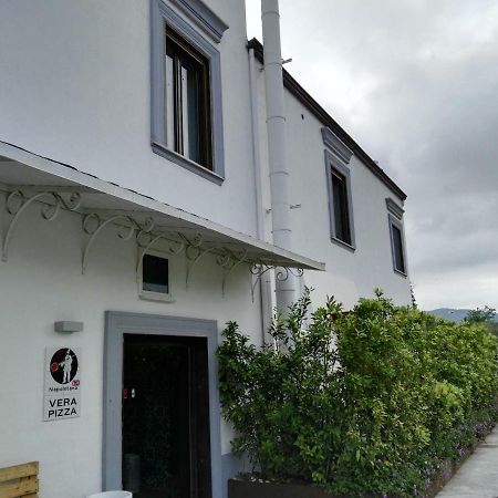 Villa Vittoria Mini Hotel Salerno Eksteriør bilde
