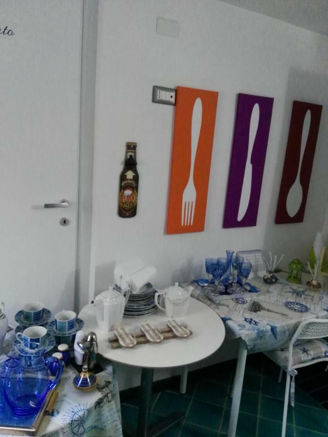 Villa Vittoria Mini Hotel Salerno Eksteriør bilde