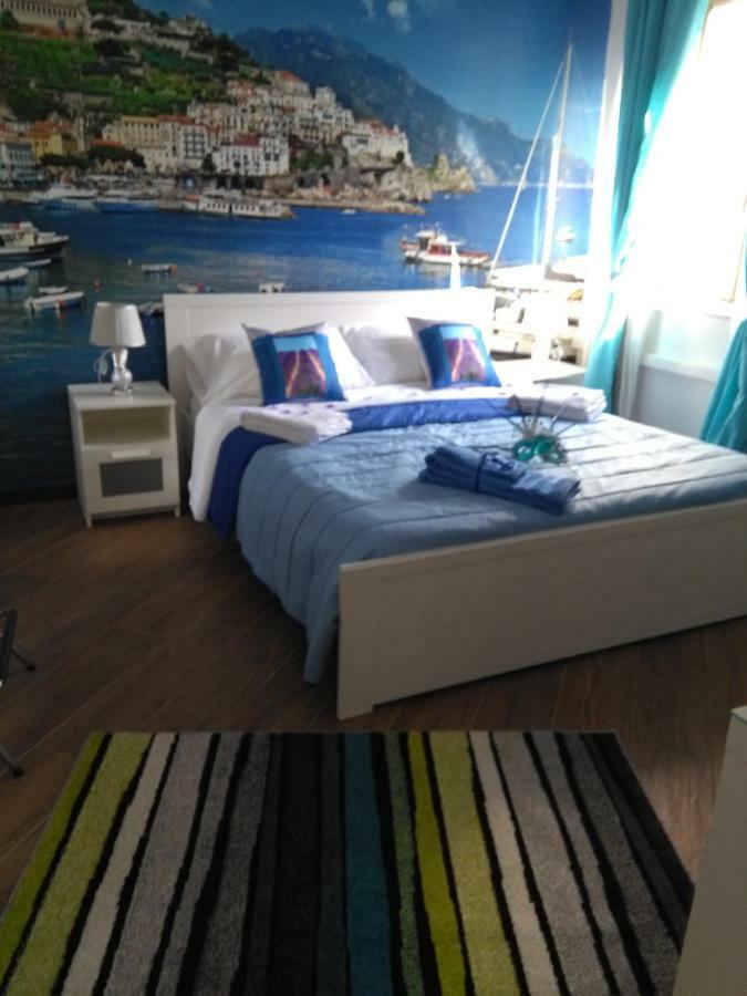 Villa Vittoria Mini Hotel Salerno Eksteriør bilde