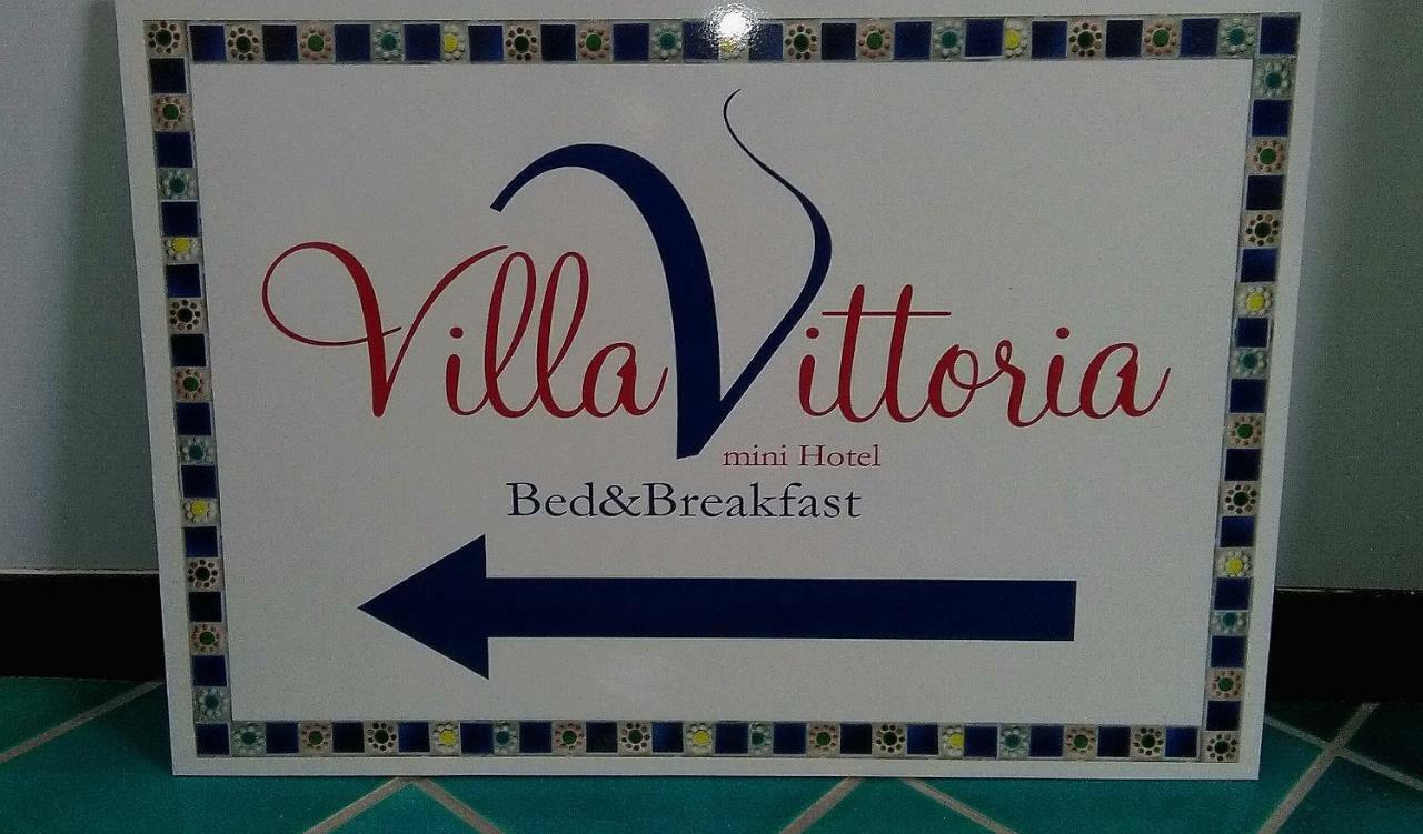 Villa Vittoria Mini Hotel Salerno Eksteriør bilde